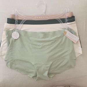 Danskin super soft green and neutral panties- new